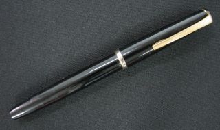 VINTAGE GERMAN PISTON FILLED FOUNTAIN PEN FOR PARTS GERMANY MADE 