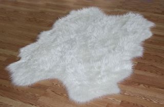 animal fur rug