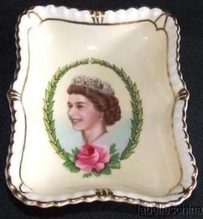 Royal Crown Derby Queen Elizabeth II Coronation Year Trinket / Pin 