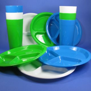   DINNING SET 2 DIVIDED 10 PLATES & 2 30oz TUMBLERS BPA FREE USA