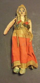 ANTIQUE HANDMADE PRIMATIVE SOUTH AMERICAN WOODEN BASED DOLL