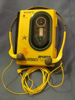Vintage Sony WaterProof AM/FM Casette Sports Walkman
