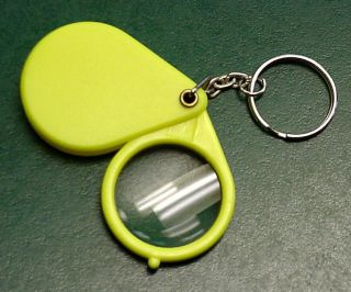 5X FOLDING POCKET MAGNIFIER WITH KEY CHAIN   JEWELRY, HOBBY, STAMPS 