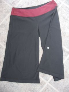   RELAXED FIT REVERSE SWAY CROPS 1 IN DEEP WINE AND BLACK SIZE 8