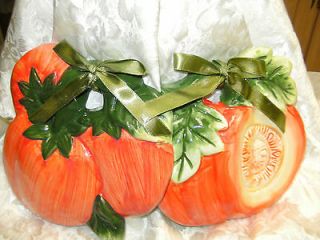 NEW SET OF KITCHEN DECORATIVE FRUIT  1 TOMATOES & 1CANTALOPE REAL CUTE 