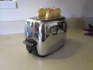 Vintage GE 139T82 Chrome Pop Up Toaster CLEAN & WORKS