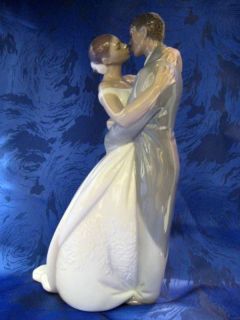 KISS FOREVER WEDDING AFRICAN AMERICAN NAO BY LLADRO #1632