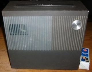 COLLECTIBLE VINTAGE SAWYERS SLIDE PROJECTOR 550R​ NICE CONDITION 