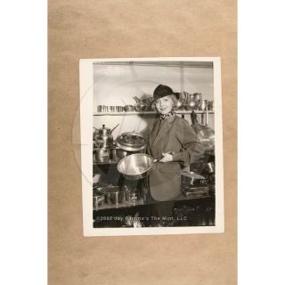 Photo ALICE WHITE With Cooking Pots And Pans