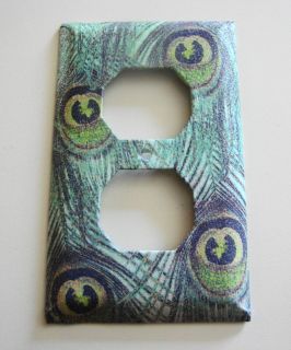 Peacock Beautiful Print and Colors Outlet Cover Plate