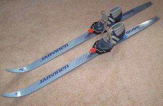 Jarvinen youth cross country skis 120cm w/ size 12 Soho boots