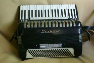 Beautiful DALLAPE ORGANETTE accordion/acco​rdian Tone Chamber 