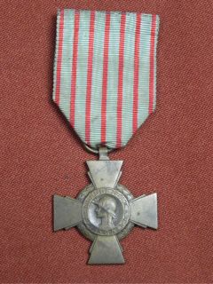 French France WW2 Medal Order Badge