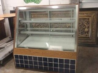 Federal Industries 49 Refrigerated Pastry Bakery Display Case