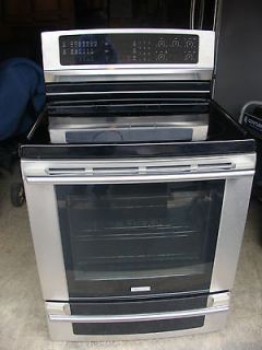 NEW ELECTROLUX STAINLESS STEEL ELECTRIC RANGE EI30EF55GSE