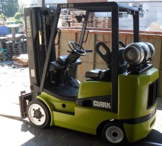 5000 lb forklift in Forklifts & Other Lifts