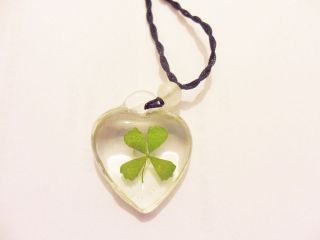 real four leaf clover necklace in Necklaces & Pendants