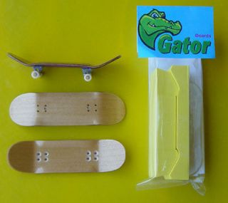   fingerboard skateboard Gator mold GM11 tech finger board deck toy
