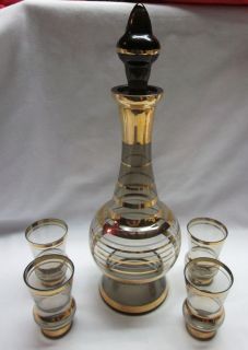   RETRO SMOKY/SMOKEY GLASS LIQUOR/WINE DECANTER & GLASSES W/GOLD BANDS