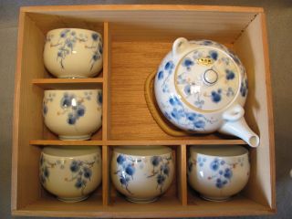   Piece (1 Tea Pot & 5 Cups) Arita Tea Set Made in Japan with Box