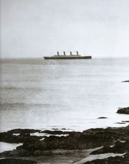 RMS TITANIC RARE GRAINY LAST KNOW PHOTO 1912 WHITE STAR PASSENGER SHIP 