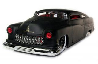   1951 MERCURY HEAVY DIE CAST MODEL CAR 1/18 MATT BLACK NEW 90338
