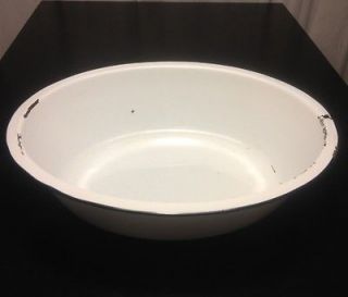 Awesome Oval Primitive Enamel Washtub. White With Blue Trim