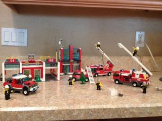 Lego City Fire station 7208, Fire Truck 7239 and Car & Guy from 7206