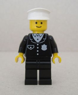 Lego Minifig Vintage Town Policeman 6392