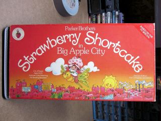 STRAWBERRY SHORTCAKE board game Big Apple 1981 Parker Brothers OG
