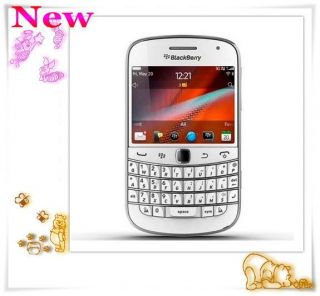 New BlackBerry Bold 9900   8GB   White (Unlocked) Smartphone