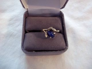 Blue Star Sapphire 14kt white Gold Ring