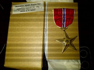 Orig WW2 Bronze Star Medal Decoration in Orig AE Co QM 1945 dated Box 