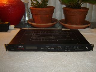 Yamaha TX81Z, FM Tone Generator, 220 240V, Vintage Unit