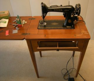   Singer Sewing Machine, Model 66   Cabinet, Works, Parts, Button Hole