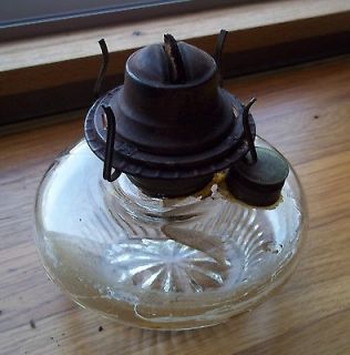 ANTIQUE EAPG OIL KEROSENE LAMP WITH BRASS KNOB FOR FILLING BASE NR