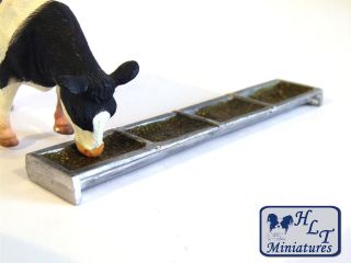 32 SCALE GAUGE 1 MODEL FEED TROUGH & SIMULATED FEED FOR BRITAINS 
