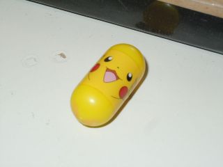 Mighty Beanz Pokemon Pikachu #1 Yellow Bean from 2004 Excellent 