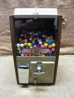 Vintage Baby Grand Gumball Machine Victor Vending Antique Penny Gum 