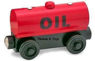 RED OIL TANKER CAR   Thomas The Wooden Train Tar Water Barrel E NEW 