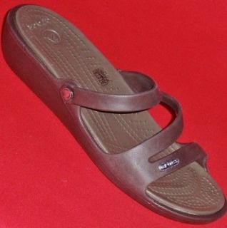 NEW Womens Brown CROCS PATRICIA Slip On Sandals Comfort Wedge Casual 