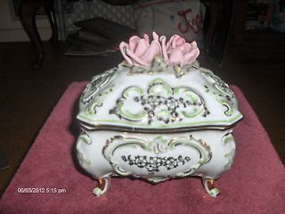 SCHAUBACH KUNST PORCELAIN BOX WITH ROSES FINE CHINA