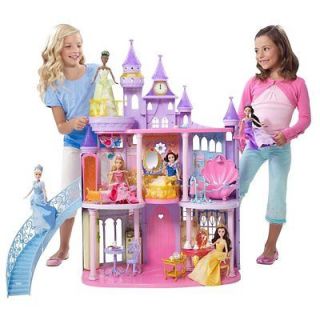   Dream castle 50+ Pieces With 7 Disney Princess Dolls 12 each