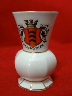 Badenweiler Vase, Gerold Porzellan, Bavaria, Red Coat of Arms