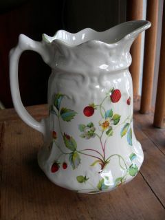   James Kent Pitcher English Pottery 32 Ounce Strawberry Green Trim MIE
