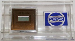 Old lucite platic clock PEPSI Pepsi Cola bookends logo LCD Quartz 