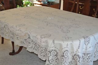 vintage quaker lace tablecloth in Tablecloths