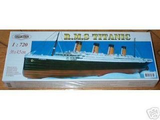 RMS TITANIC 1/720 MODEL KIT WITH LIGHTS & MOTOR Hot