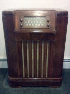philco radio phonograph in Tube Radios