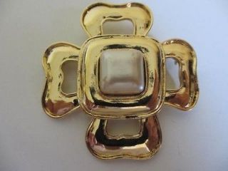 Chanel CC Vintage Big Brooch Pin (sq pearl on cc cross)